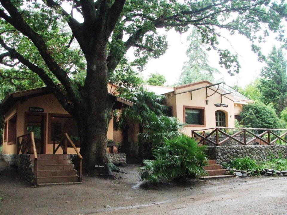 Hotel Loma Bola Ла-Пас Экстерьер фото